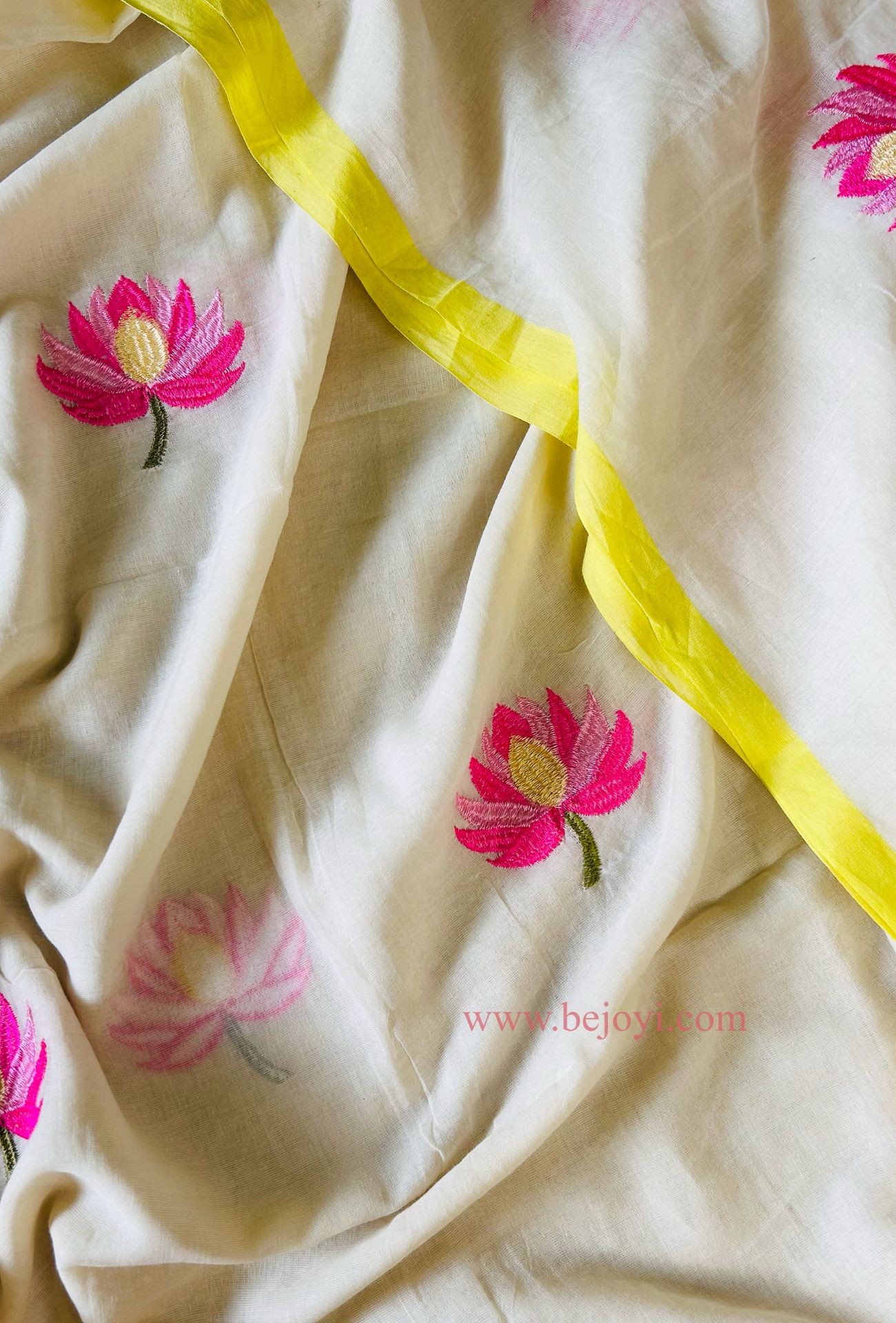 Blush Lotus Bloom Handcrafted Saree 10 39