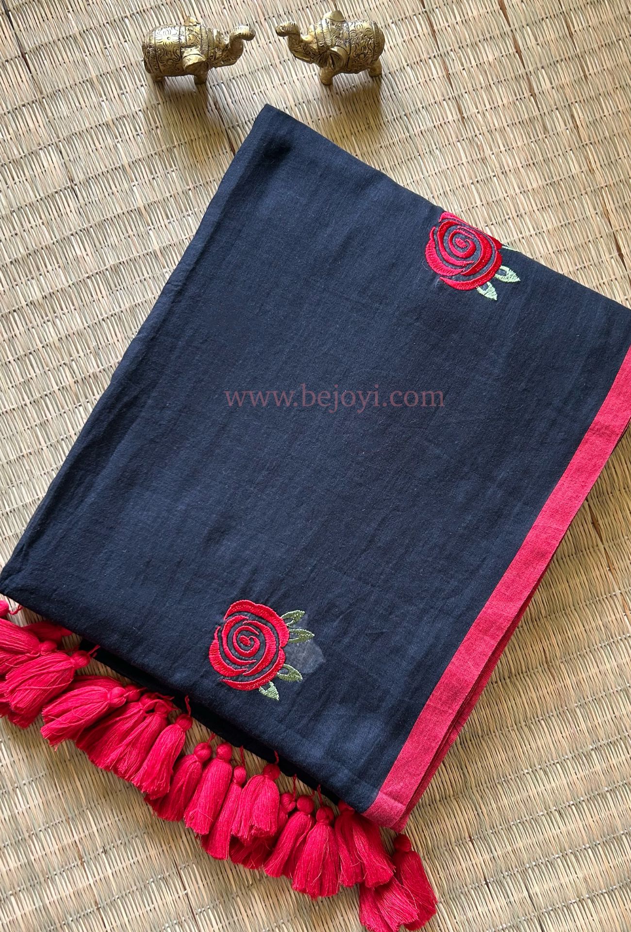 Blush Lotus Bloom Handcrafted Saree 23 26