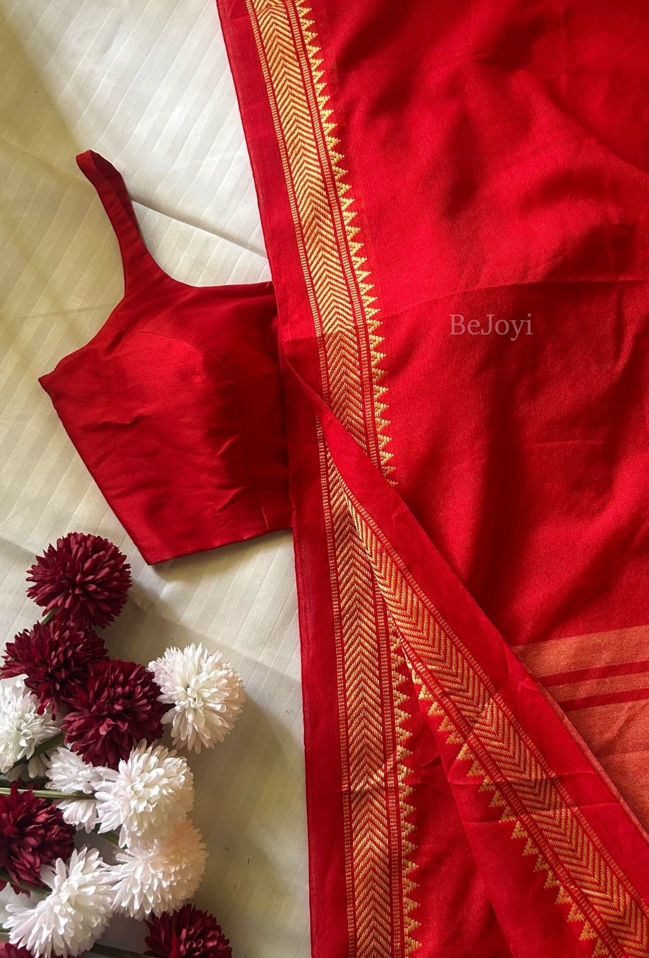 Agomoni – Red & Golden Zari Khadi Cotton Saree