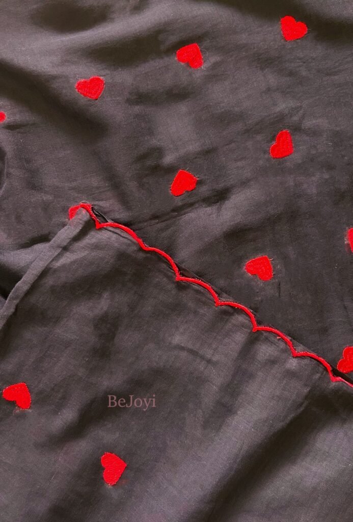 Black & Red Heart Embroidery Scallop Border Mulmul Cotton Saree