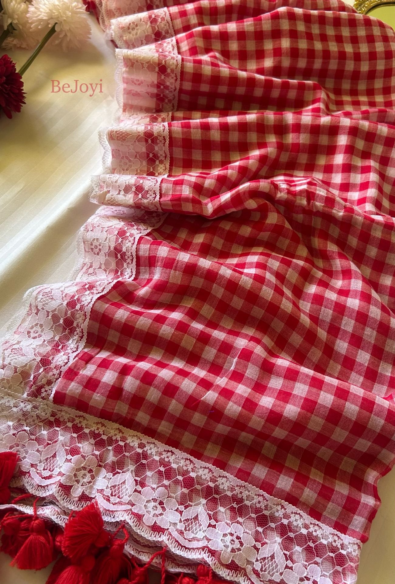 Red & White Check with Lace Border Mulmul Cotton Saree